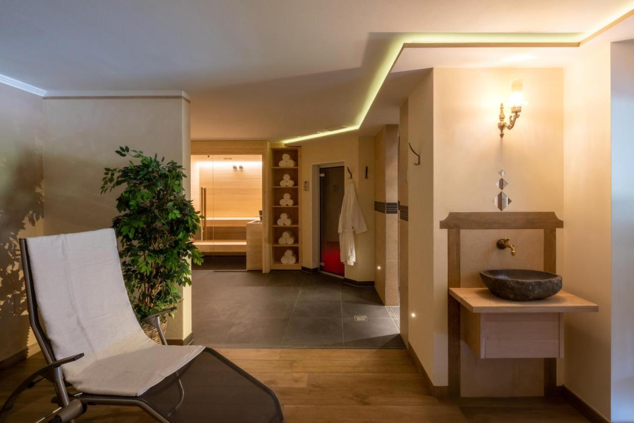 Hotel Monte44 Selva di Val Gardena Ngoại thất bức ảnh