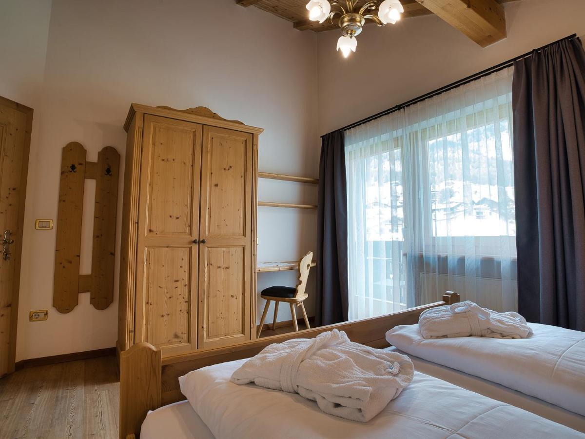 Hotel Monte44 Selva di Val Gardena Ngoại thất bức ảnh
