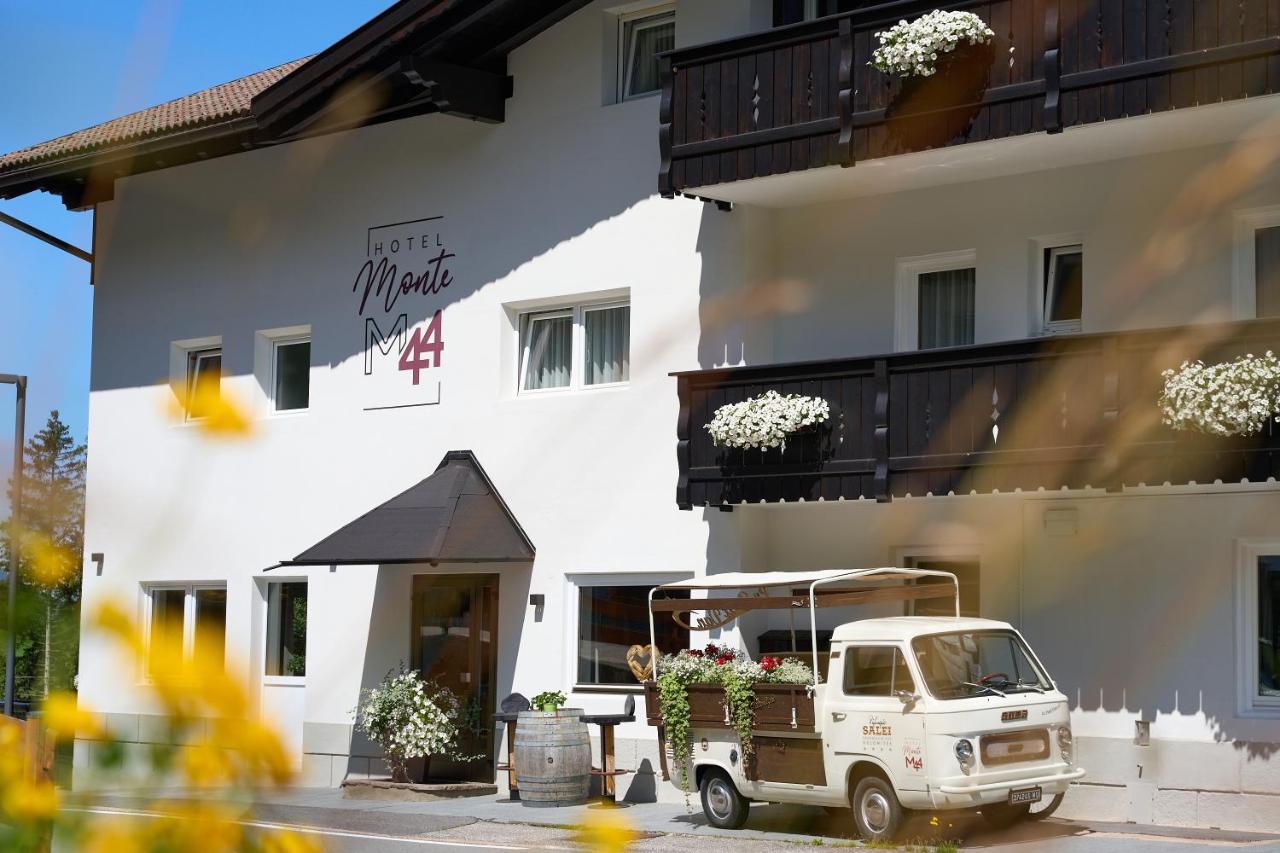 Hotel Monte44 Selva di Val Gardena Ngoại thất bức ảnh