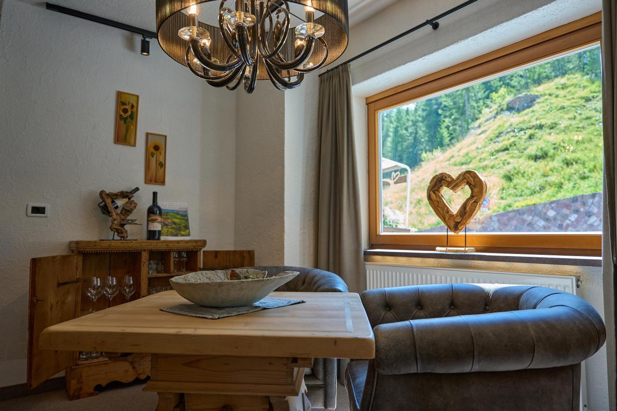 Hotel Monte44 Selva di Val Gardena Ngoại thất bức ảnh